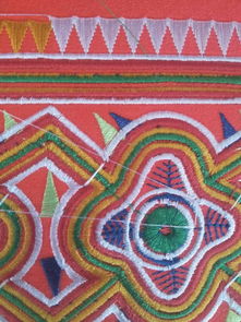 電腦繡花機出現(xiàn)顏色移位現(xiàn)象的原因與解決方法